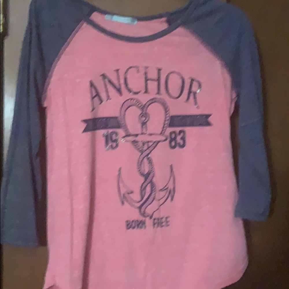 Long sleeved tee